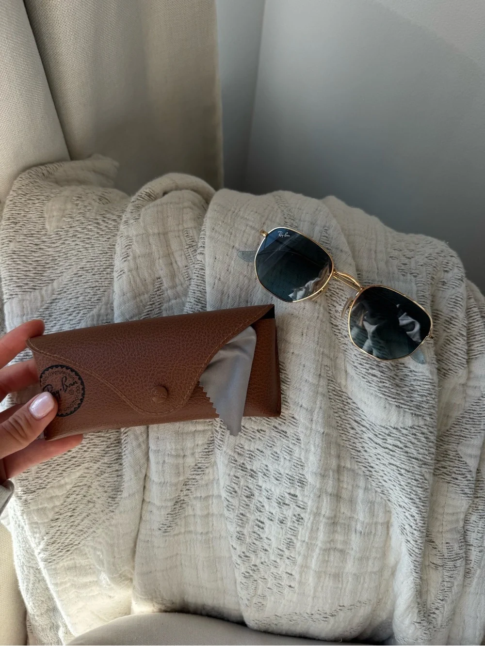 Ray-Ban hexagonal flat lenses